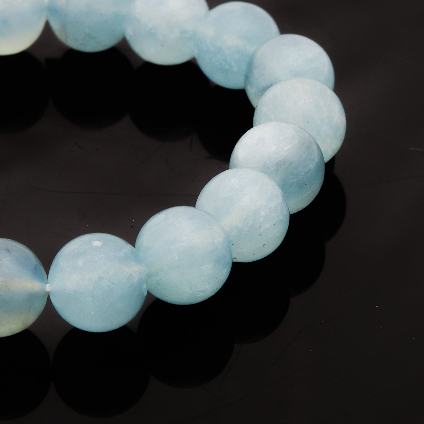 アクアマリン(ミルキータイプ)|穏やかさと希望をまとう“柔光の海”ブレスレット11mm(H0038)