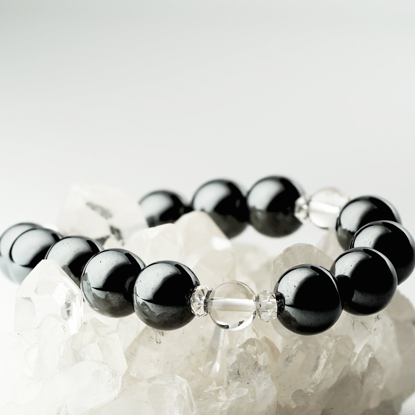 ヘマタイト×水晶｜圧倒的な存在感のブレスレット12mm(H0102)