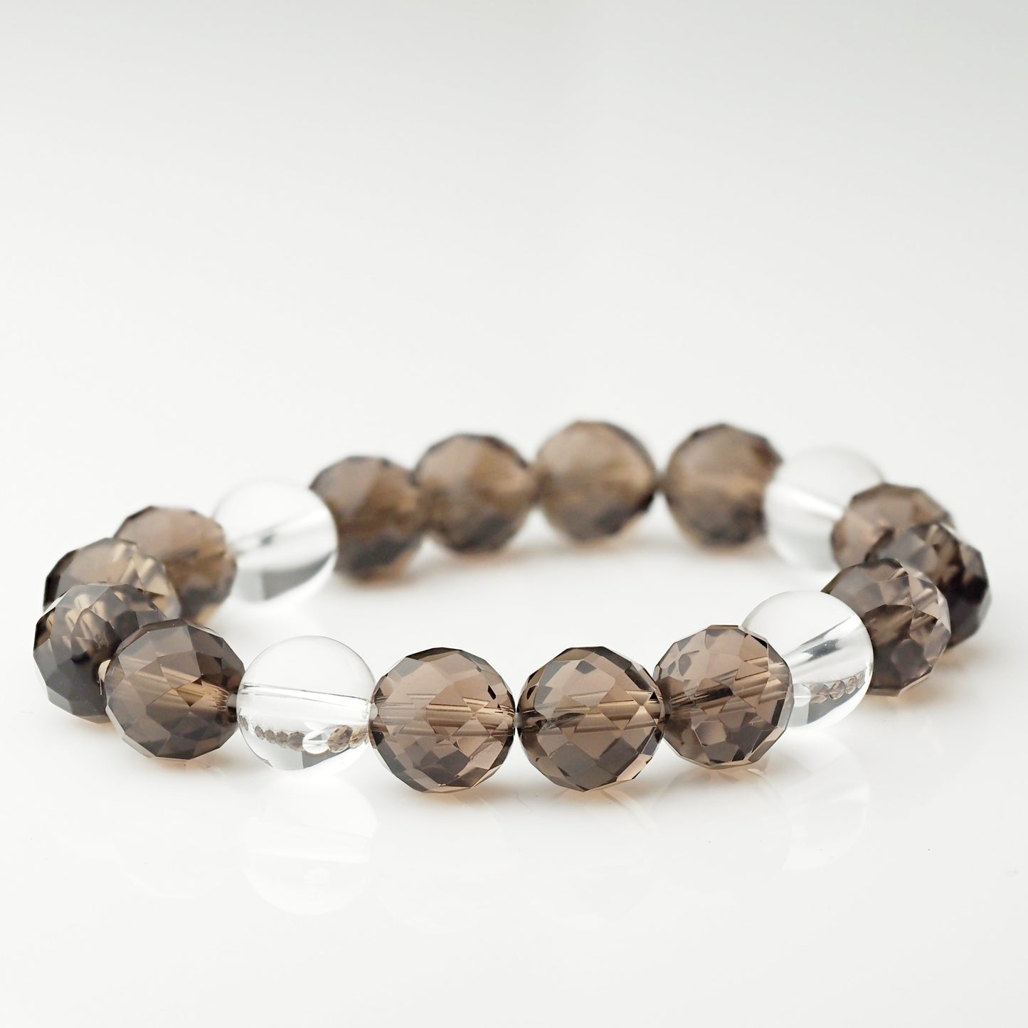 カットスモーキークォーツ×水晶｜澄んだ深みのブレスレット12mm(H0105）
