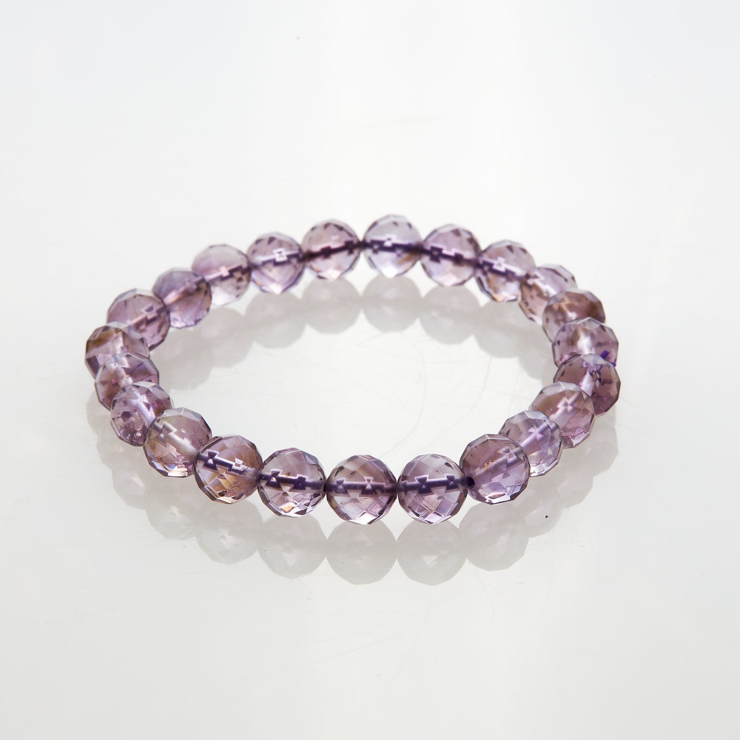 アメジスト｜心を静め、安らぎをもたらす“深紫の癒し石”ブレスレット8mm(H0025)