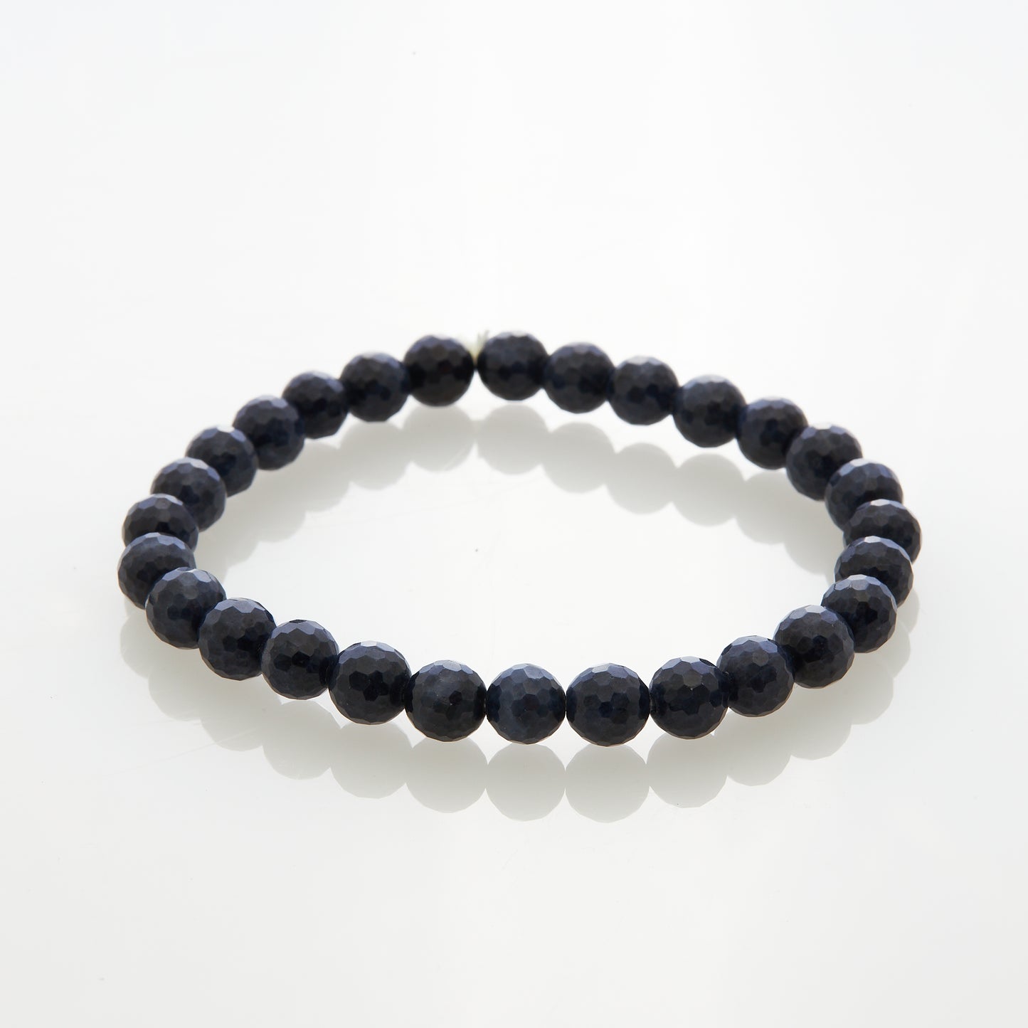 サファイア｜揺るがぬ意志を象徴する“深紺の守護石”ブレスレット7mm(H0030)