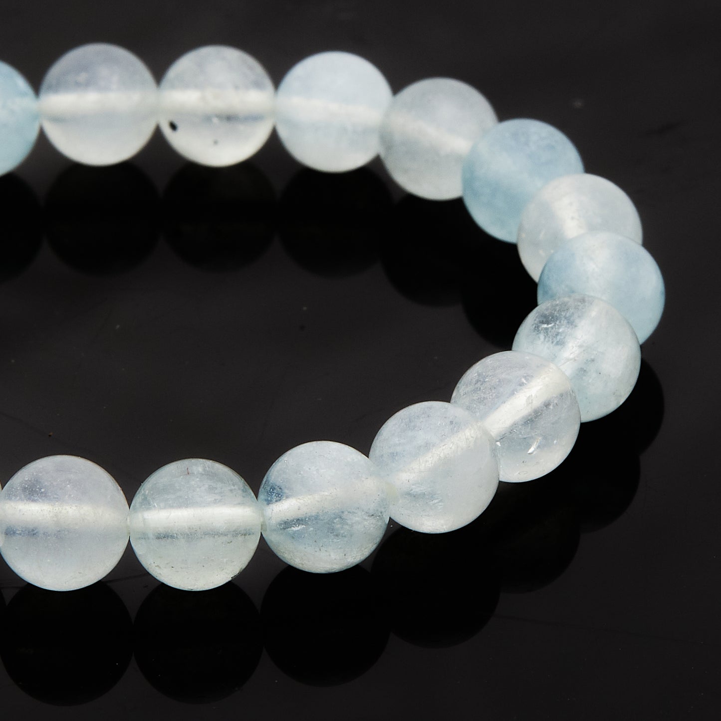 アクアマリン（ミルキータイプ）｜穏やかさと希望をまとう“柔光の海”ブレスレット7mm(H0039)