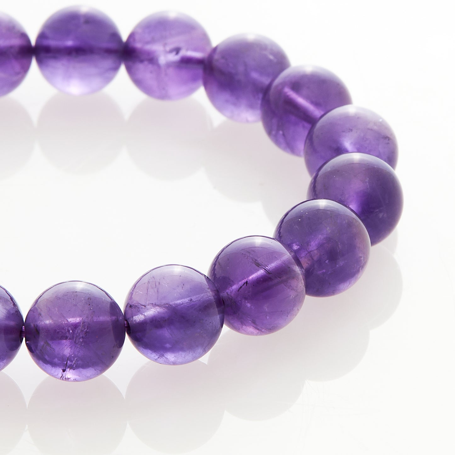 アメジスト｜心を静め、安らぎをもたらす“深紫の癒し石”ブレスレット10mm(H0023)