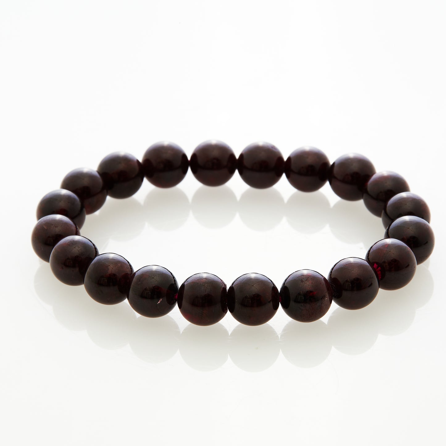 ガーネット｜静かな情熱と生命力を宿す“深紅の輝き”ブレスレット10mm(H0042)